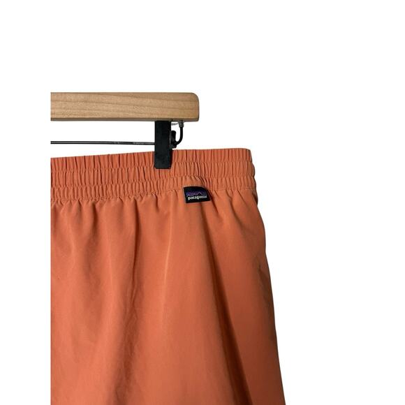 Patagonia Women's Fleetwith Skort Golf Tennis Athletic Outdoors Melon XXL - Picture 3 of 4